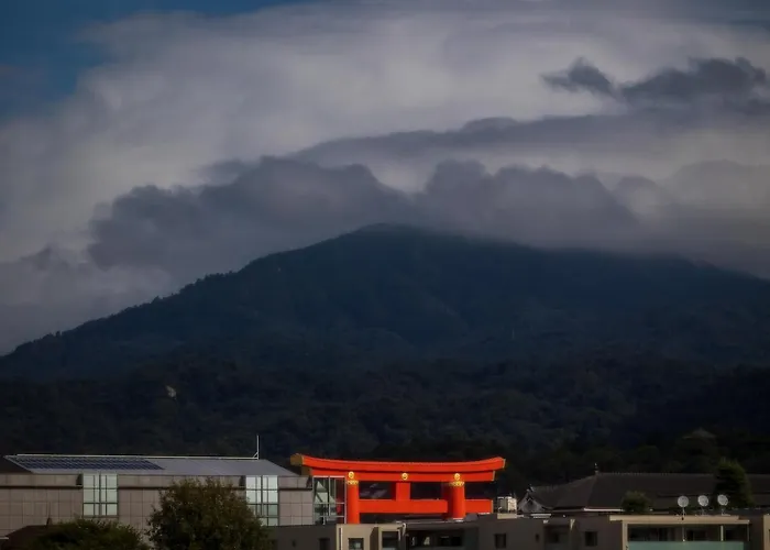 Higashiyama Shikikaboku